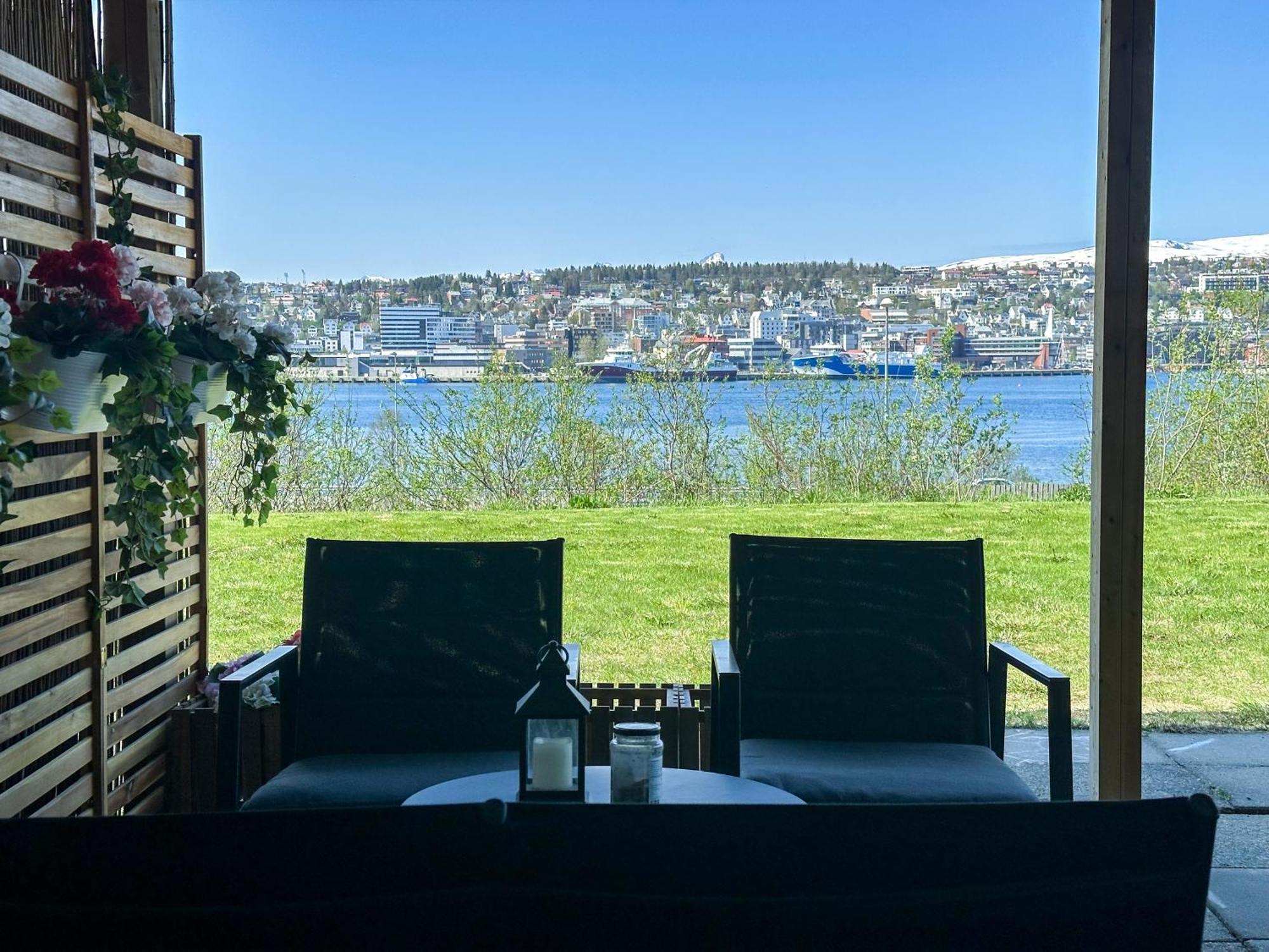 トロムソPanorama View - Free Parking - Perfect For Couplesアパートメント エクステリア 写真
