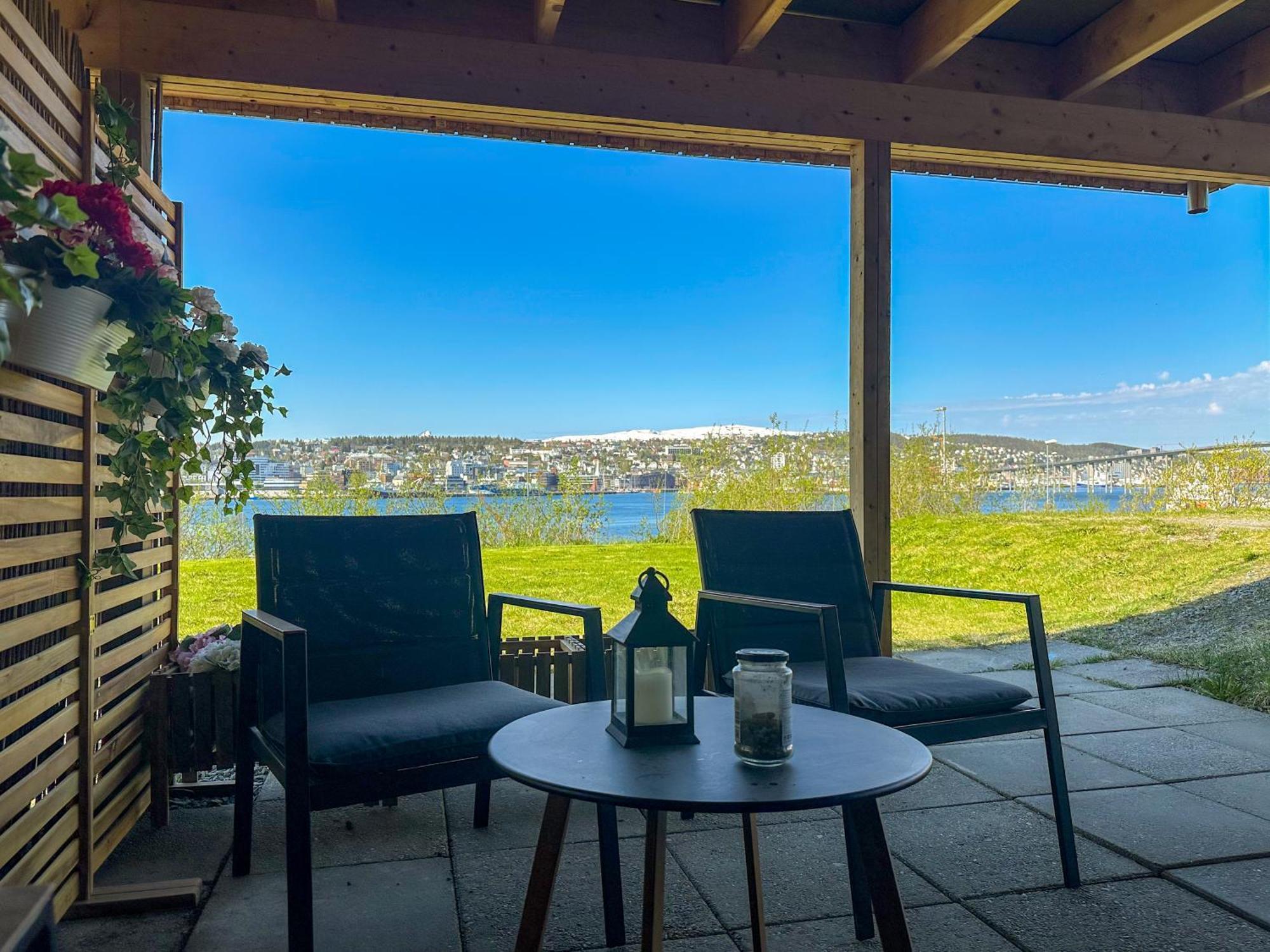 トロムソPanorama View - Free Parking - Perfect For Couplesアパートメント エクステリア 写真